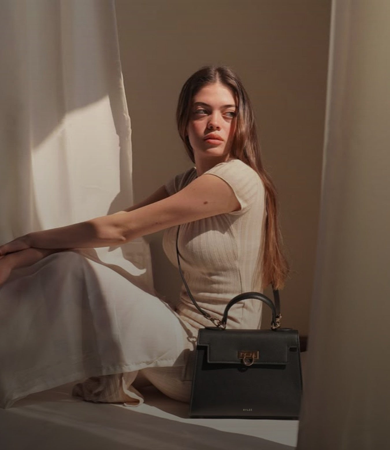 תיק צד/נשיאה מעור - RYLEE VIOLET